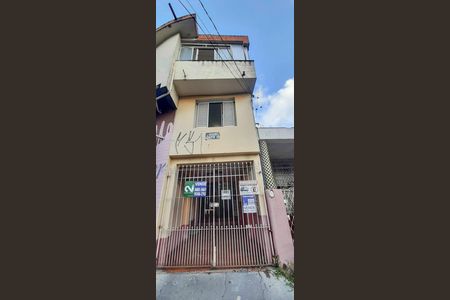 Casa para alugar com 262m², 4 quartos e 2 vagas Casa para alugar com 262m², 4 quartos e 2 vagasFachada
