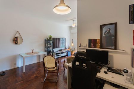Sala de apartamento à venda com 2 quartos, 77m² em Tijuca, Rio de Janeiro