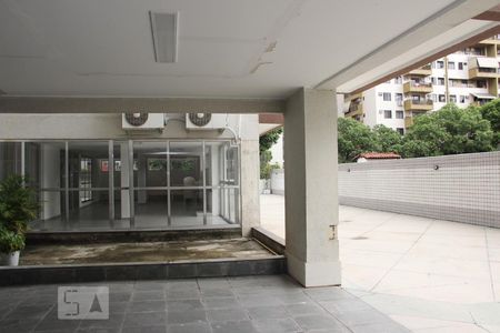 Apartamento à venda com 77m², 2 quartos e 1 vaga