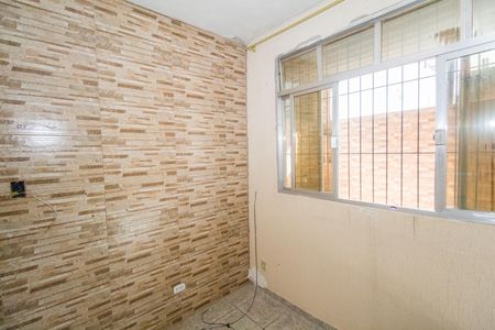 Sala de casa para alugar com 2 quartos, 60m² em Realengo, Rio de Janeiro