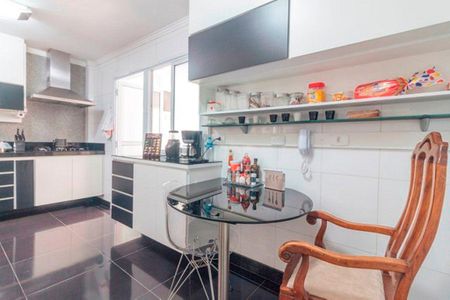 Apartamento à venda com 120m², 4 quartos e 3 vagas