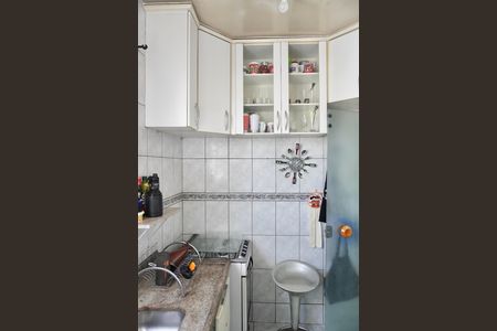 Apartamento à venda com 60m², 3 quartos e 1 vaga Apartamento à venda com 60m², 3 quartos e 1 vagaCozinha e Área de Serviço