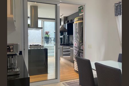 Casa à venda com 600m², 4 quartos e 8 vagas Casa à venda com 600m², 4 quartos e 8 vagasCopa