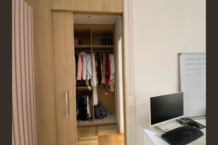 Casa à venda com 600m², 4 quartos e 8 vagas Casa à venda com 600m², 4 quartos e 8 vagasSuíte 1