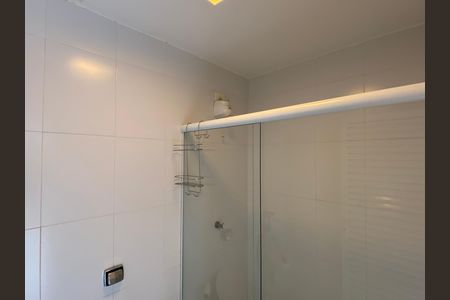 Casa à venda com 600m², 4 quartos e 8 vagas Casa à venda com 600m², 4 quartos e 8 vagasBanheiro 6
