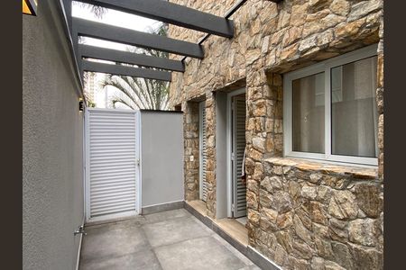 Casa à venda com 600m², 4 quartos e 8 vagas Casa à venda com 600m², 4 quartos e 8 vagasÁrea externa