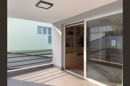 Casa à venda com 600m², 4 quartos e 8 vagas Casa à venda com 600m², 4 quartos e 8 vagasVaranda das Suítes