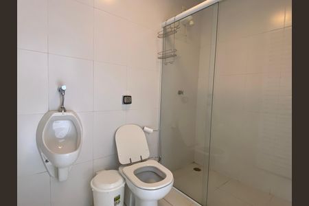 Casa à venda com 600m², 4 quartos e 8 vagas Casa à venda com 600m², 4 quartos e 8 vagasBanheiro 6