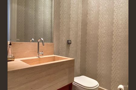 Casa à venda com 600m², 4 quartos e 8 vagas Casa à venda com 600m², 4 quartos e 8 vagasLavabo