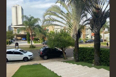 Casa à venda com 600m², 4 quartos e 8 vagas Casa à venda com 600m², 4 quartos e 8 vagasFachada