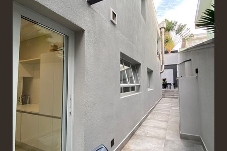 Casa à venda com 600m², 4 quartos e 8 vagas Casa à venda com 600m², 4 quartos e 8 vagasÁrea externa