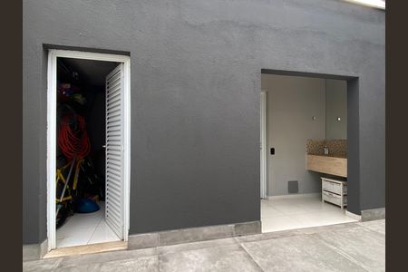 Casa à venda com 600m², 4 quartos e 8 vagas Casa à venda com 600m², 4 quartos e 8 vagasÁrea externa