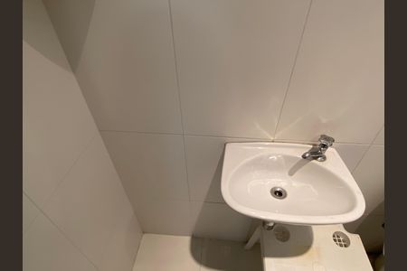 Casa à venda com 600m², 4 quartos e 8 vagas Casa à venda com 600m², 4 quartos e 8 vagasBanheiro de serviço