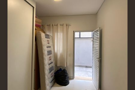 Casa à venda com 600m², 4 quartos e 8 vagas Casa à venda com 600m², 4 quartos e 8 vagasÁrea de Serviço
