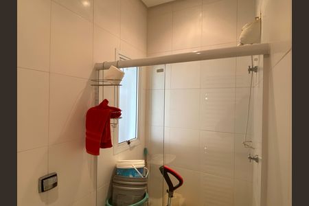 Casa à venda com 600m², 4 quartos e 8 vagas Casa à venda com 600m², 4 quartos e 8 vagasBanheiro social