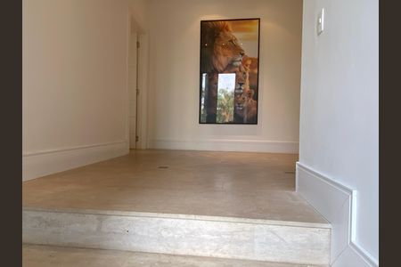 Casa à venda com 600m², 4 quartos e 8 vagas Casa à venda com 600m², 4 quartos e 8 vagasHall de entrada