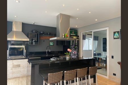 Casa à venda com 600m², 4 quartos e 8 vagas Casa à venda com 600m², 4 quartos e 8 vagasÁrea gourmet
