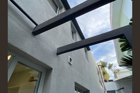 Casa à venda com 600m², 4 quartos e 8 vagas Casa à venda com 600m², 4 quartos e 8 vagasÁrea externa