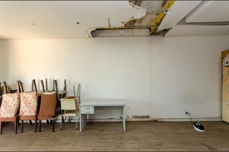 Casa para alugar com 381m², 5 quartos e 4 vagas Casa para alugar com 381m², 5 quartos e 4 vagasSuíte - Casa 1