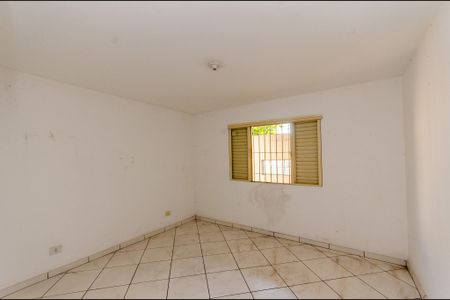 Casa para alugar com 381m², 5 quartos e 4 vagas Casa para alugar com 381m², 5 quartos e 4 vagasQuarto - Casa 2
