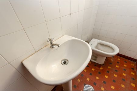 Casa para alugar com 381m², 5 quartos e 4 vagas Casa para alugar com 381m², 5 quartos e 4 vagasBanheiro - Casa 2
