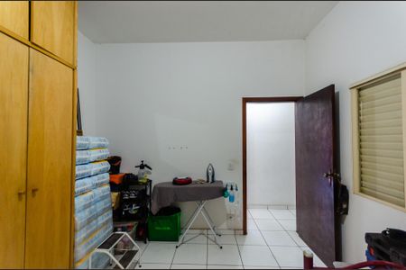 Casa para alugar com 381m², 5 quartos e 4 vagas Casa para alugar com 381m², 5 quartos e 4 vagasQuarto 1 - Casa 1