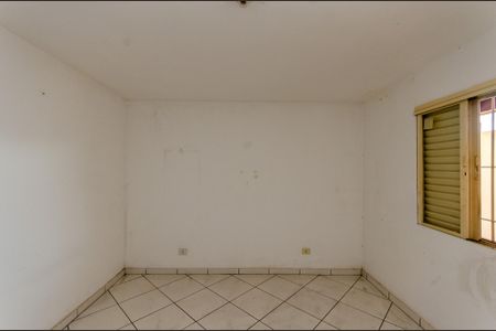 Casa para alugar com 381m², 5 quartos e 4 vagas Casa para alugar com 381m², 5 quartos e 4 vagasQuarto - Casa 2