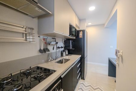 Apartamento à venda com 48m², 1 quarto e 1 vaga Apartamento à venda com 48m², 1 quarto e 1 vagaCozinha e Área de Serviço
