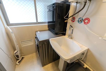 Apartamento à venda com 48m², 1 quarto e 1 vaga Apartamento à venda com 48m², 1 quarto e 1 vagaCozinha e Área de Serviço