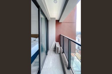 Studio à venda com 25m², 1 quarto e sem vaga Studio à venda com 25m², 1 quarto e sem vagaVaranda