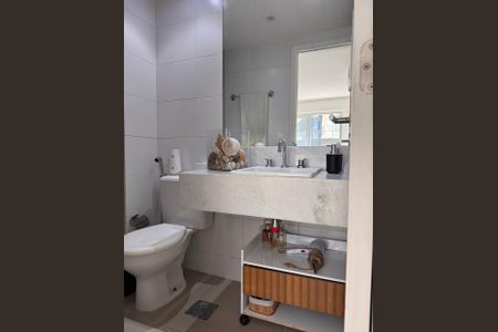 Apartamento para alugar com 65m², 2 quartos e 1 vagaBanheiro 