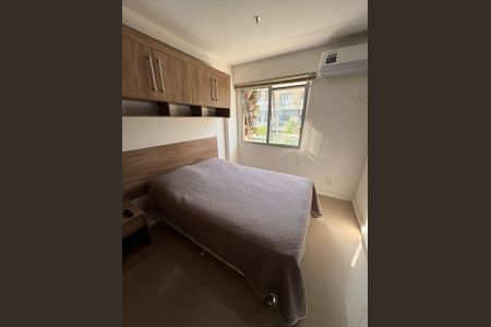 Quarto  de apartamento para alugar com 2 quartos, 65m² em Barra da Tijuca, Rio de Janeiro