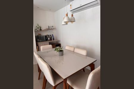 Sala de apartamento para alugar com 2 quartos, 65m² em Barra da Tijuca, Rio de Janeiro