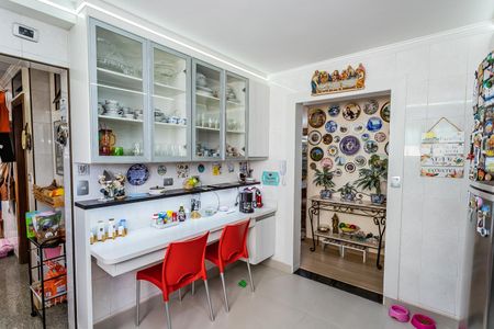 Apartamento à venda com 120m², 3 quartos e 3 vagas Apartamento à venda com 120m², 3 quartos e 3 vagasCozinha