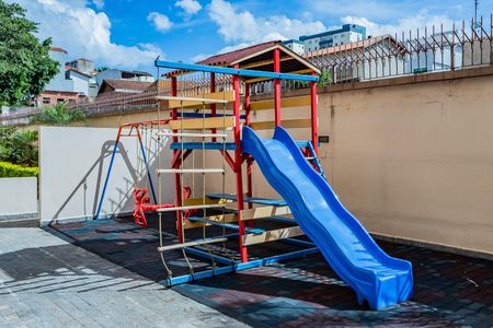 Apartamento à venda com 120m², 3 quartos e 3 vagas Apartamento à venda com 120m², 3 quartos e 3 vagasÁrea comum - Playground