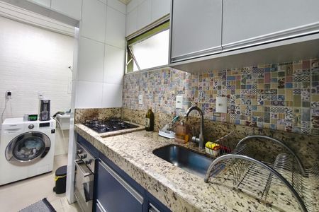 Apartamento à venda com 67m², 2 quartos e 1 vaga Apartamento à venda com 67m², 2 quartos e 1 vagaCozinha