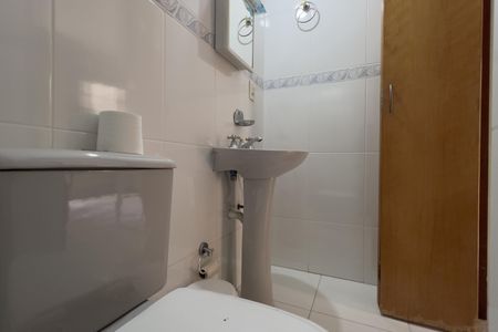 Casa à venda com 250m², 3 quartos e 4 vagasBanheiro de serviço