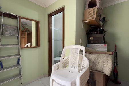 Casa à venda com 250m², 3 quartos e 4 vagasQuarto de Serviço