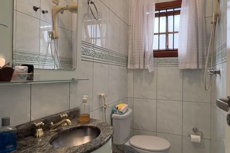 Casa à venda com 250m², 3 quartos e 4 vagasBanheiro 1
