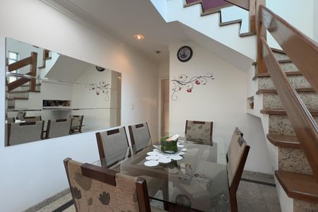 Sala de casa à venda com 3 quartos, 250m² em Continental I, Guarulhos