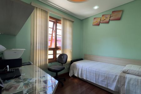 Casa à venda com 250m², 3 quartos e 4 vagasQuarto 2