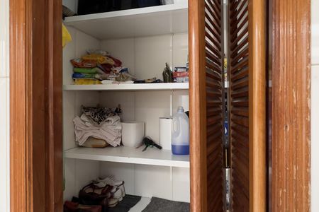 Casa à venda com 250m², 3 quartos e 4 vagasCozinha e Área de Serviço