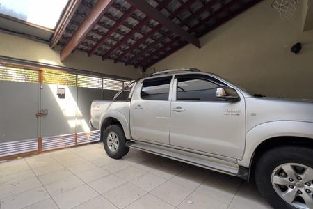 Casa à venda com 250m², 3 quartos e 4 vagasGaragem