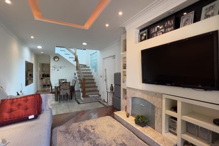 Casa à venda com 250m², 3 quartos e 4 vagasSala