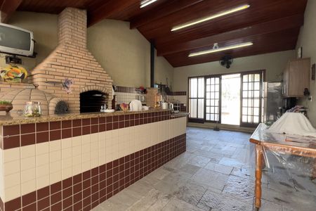 Casa à venda com 250m², 3 quartos e 4 vagasÁrea externa