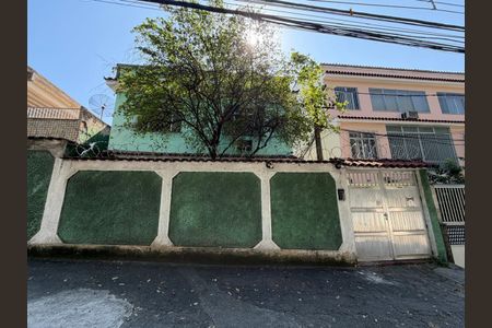 Casa para alugar com 86m², 2 quartos e 1 vaga Casa para alugar com 86m², 2 quartos e 1 vagaFachada