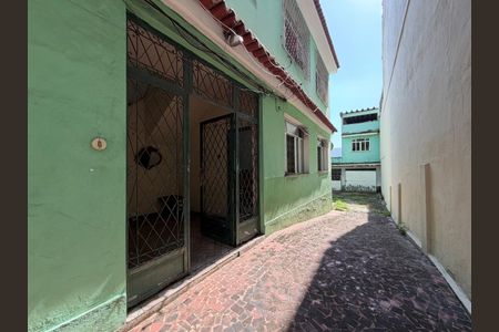 Casa para alugar com 86m², 2 quartos e 1 vaga Casa para alugar com 86m², 2 quartos e 1 vagaEntrada