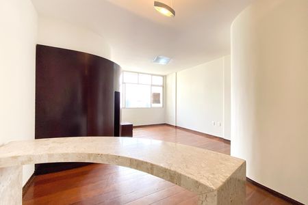 Apartamento à venda com 160m², 4 quartos e 2 vagasSala