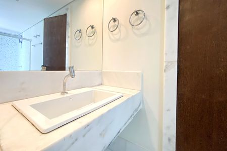 Apartamento à venda com 160m², 4 quartos e 2 vagasBanheiro da Suíte