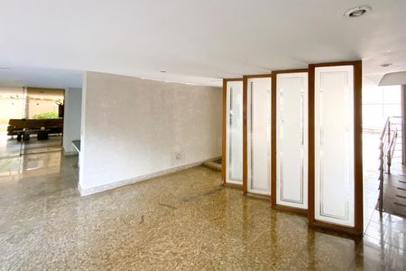 Apartamento à venda com 160m², 4 quartos e 2 vagasÁrea comum